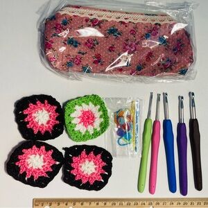 NEW Crochet Kit: 5 Hooks. 2 needles, 10 savers, 4 squares + Floral Zipper Pouch